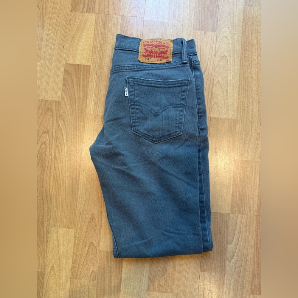 Levi’s 514 Men’s Jeans – Size 29x30 – Dark Wash – Straight Fit